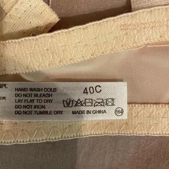 Pink Bra - Picture 4 of 4